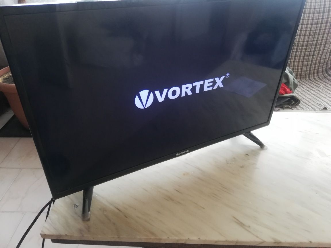 Телевизор Vortex 32