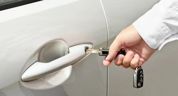 Вскрытие авто Изготовление авто ключей Ремонт зажигания ремонт замков