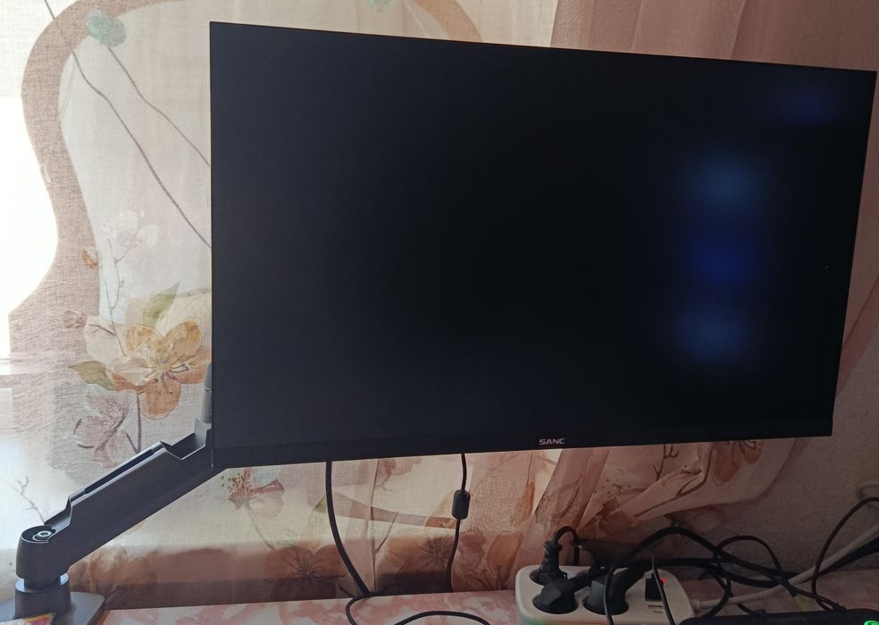 Монитор Sanc 185 герц.