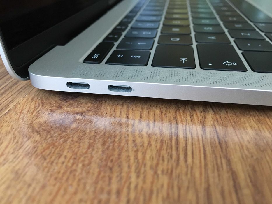 13.3' Core i5 Apple MacBook Pro Mid 2017 8GB RAM/256GB SSD/Бат 8ч