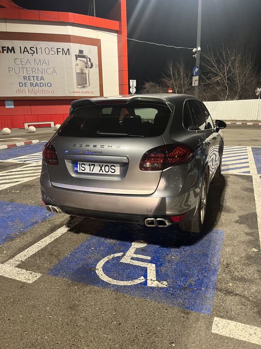 Porche Cayenne Platinum Edition 2014