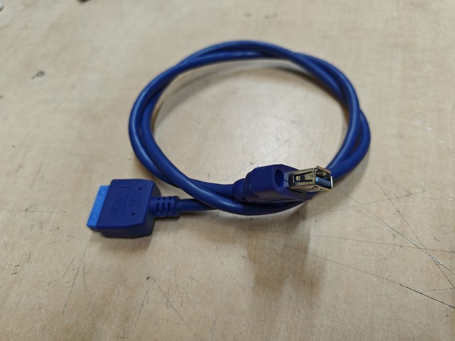 Кабел за USB 3.0 панел на кутията