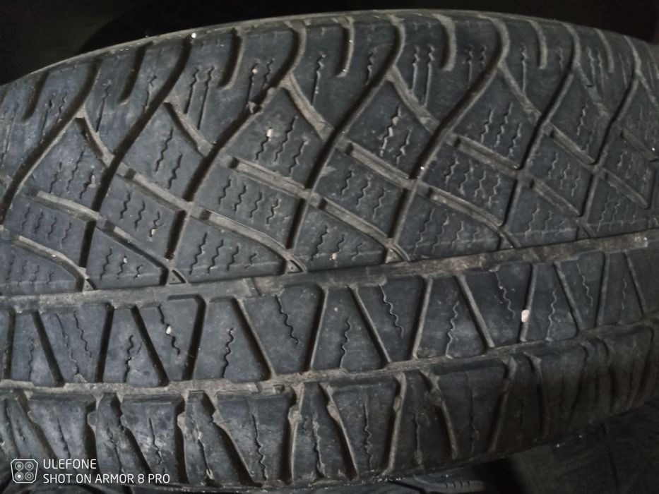 245 65 17  Michelin