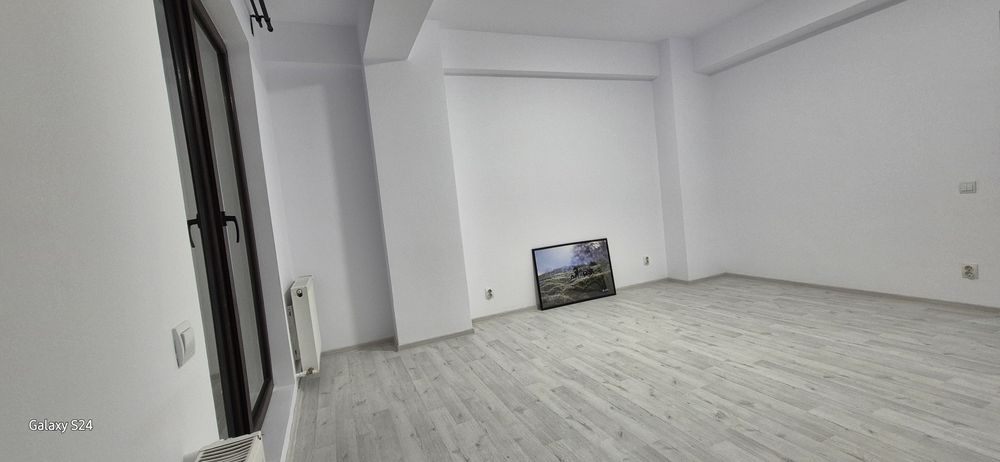 Inchiriez garsoniera Mall Vitan