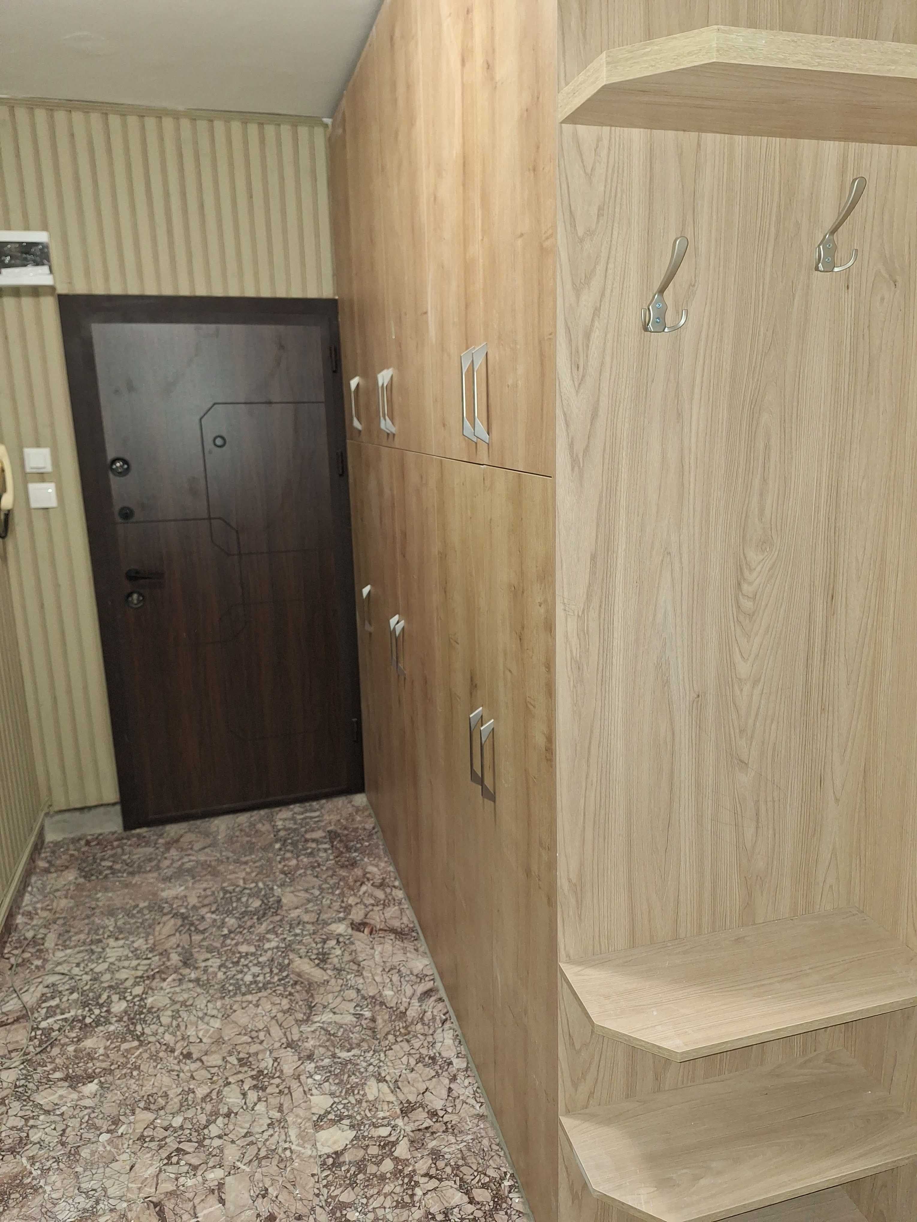 Ремонтиран обзаведен голям двустаен ап. с отделна кухня в ж.к. Обеля 2