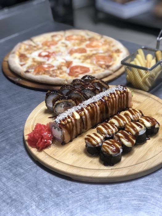 Суши пицца донер чикен