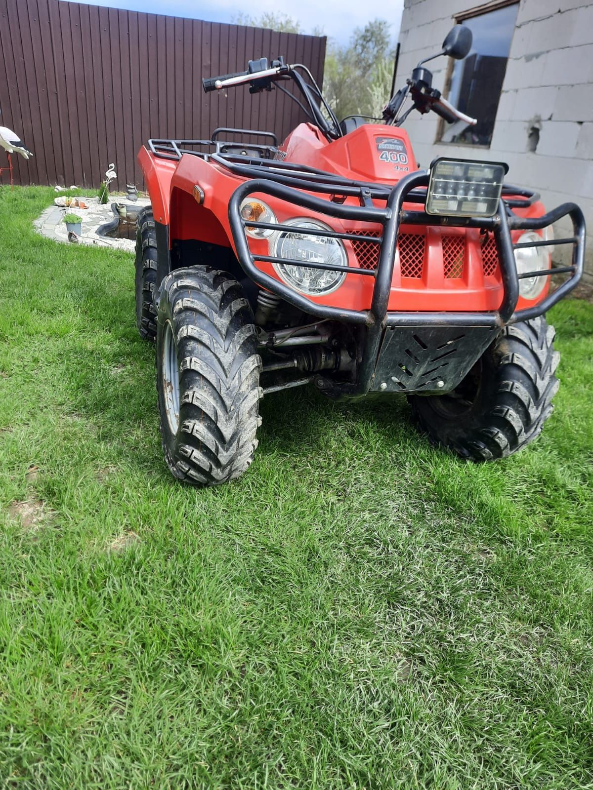 Vând ATV arctic cat 400 4x4