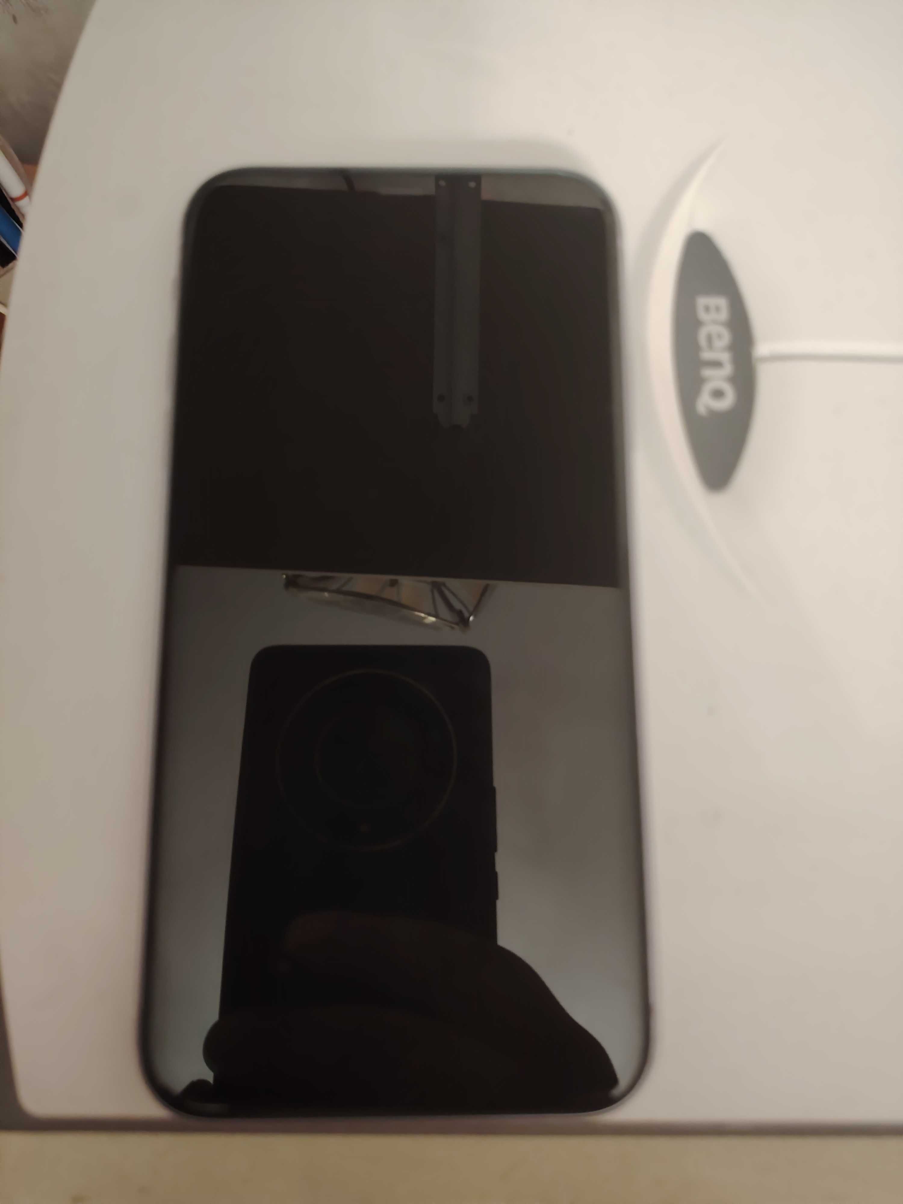 Iphone  11  запазен