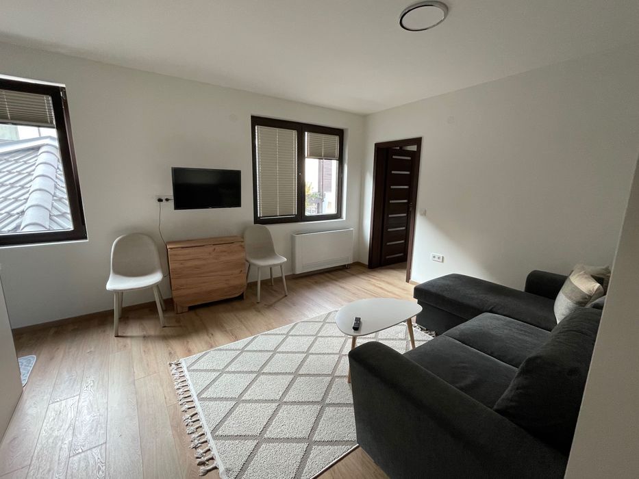 Дава се под наем Едностаен апартамент в Банско - 40 кв.м за 650 € - Снимка #1