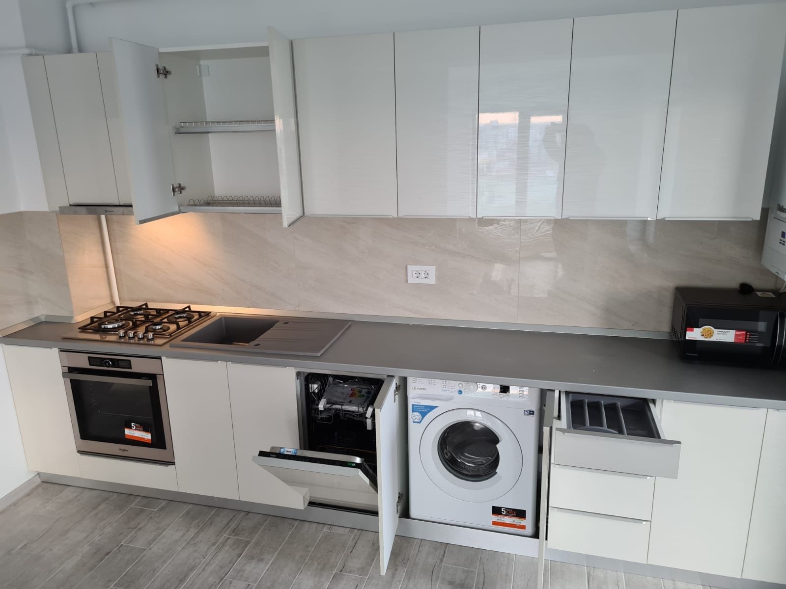 Apartamente cu 2 camere Mamaia (regim hotelier - de inchiriat)