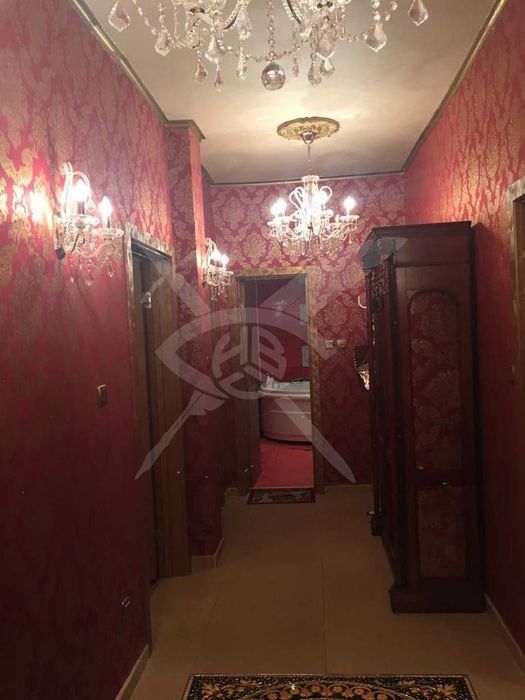 Продава се Четиристаен апартамент в Варна, Център - 150 кв.м за 2367 €/кв.м - Снимка #14