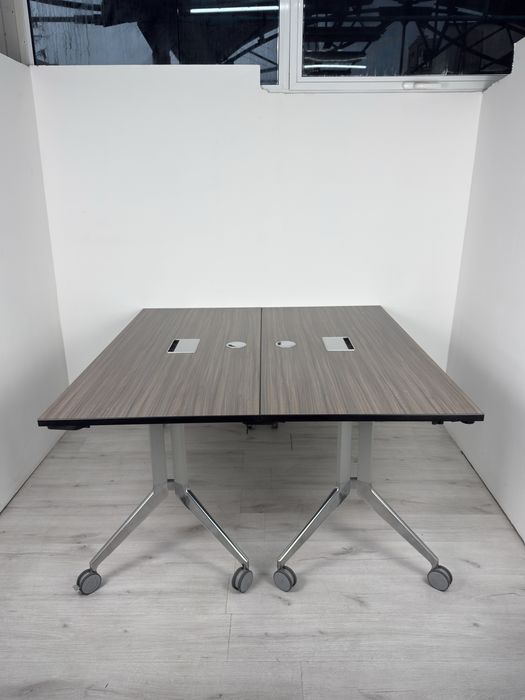 Офис сгъваема маса за обучение или срещи с колелца обзавеждане;