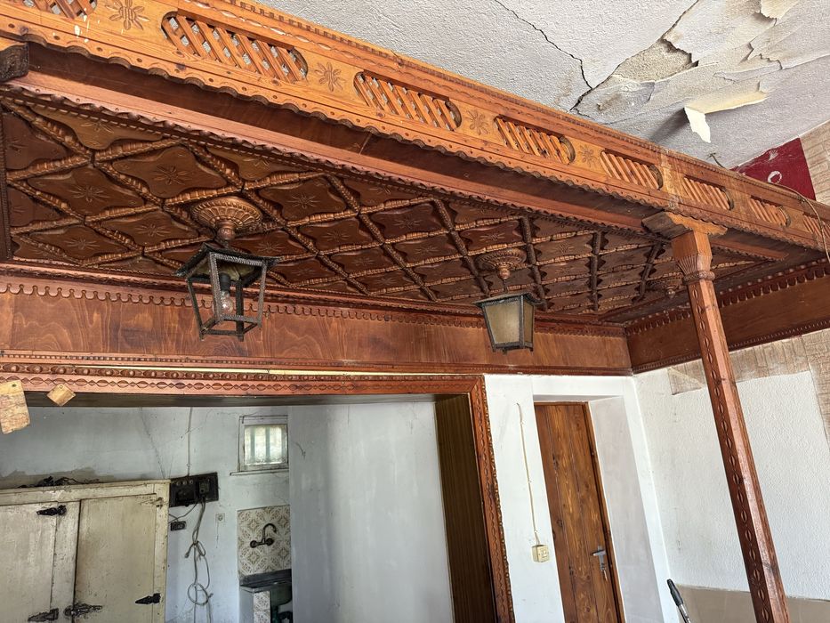 Продавам масивна сграда в село Камещица, общ. Габрово. Изгодно!