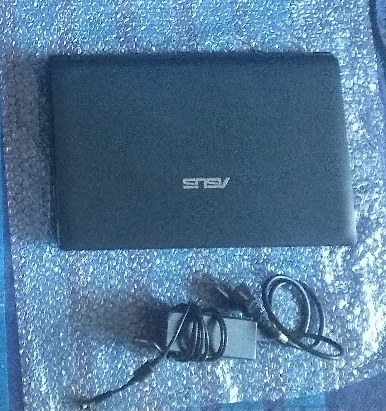Vand/schimb laptop Asus