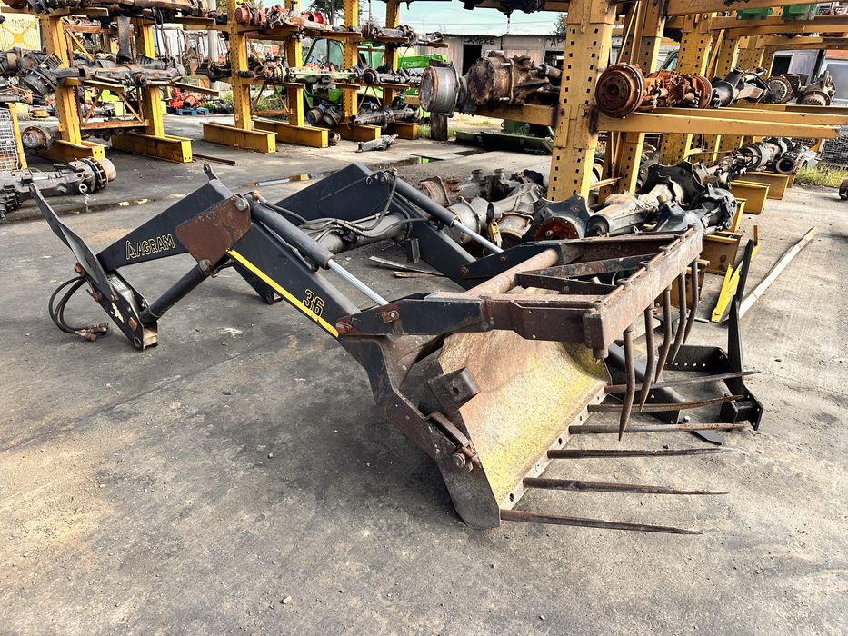 Incarcator frontal Case International 734,774