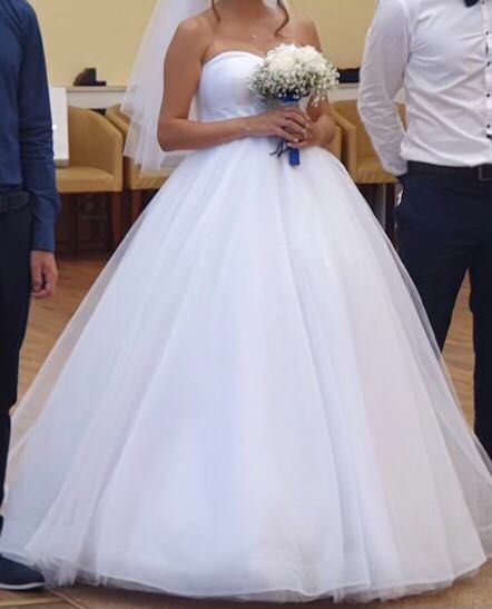 Класическа сватбена рокля