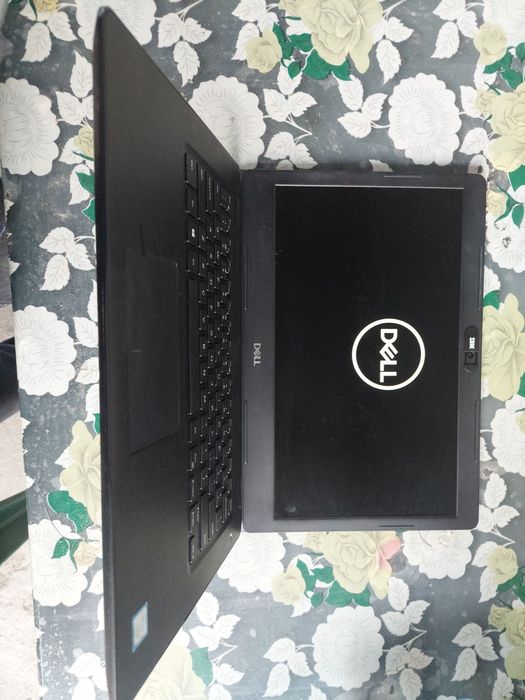 Laptop Dell Latitude 3490