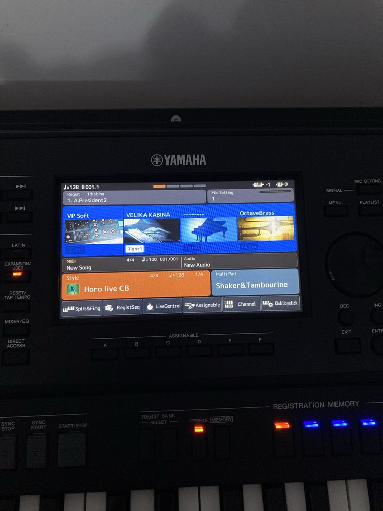 Продавам Yamaha SX700