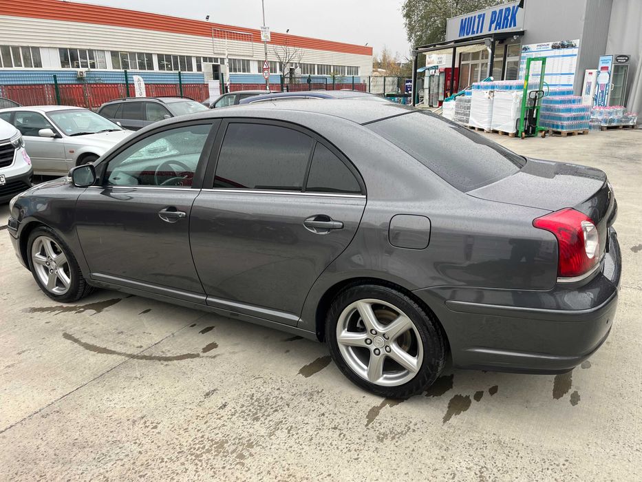 Тойота Авенсис 2.2D4D 150к.с