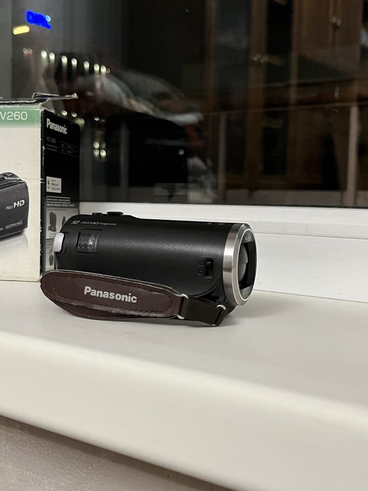 Видеокамера Panasonic HC-V260