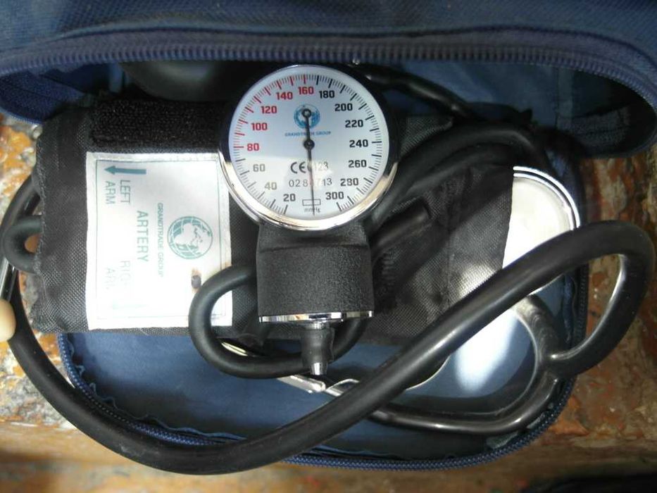 продам для  измерения  давления как на фота