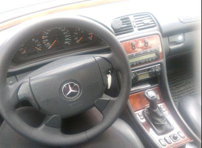 Продавам Мерцедес