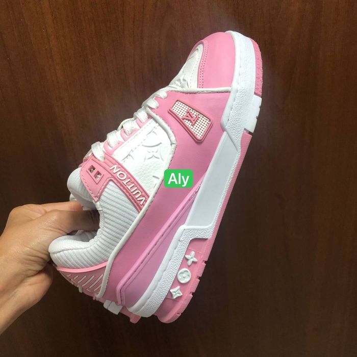 Adidasi dama și barbati