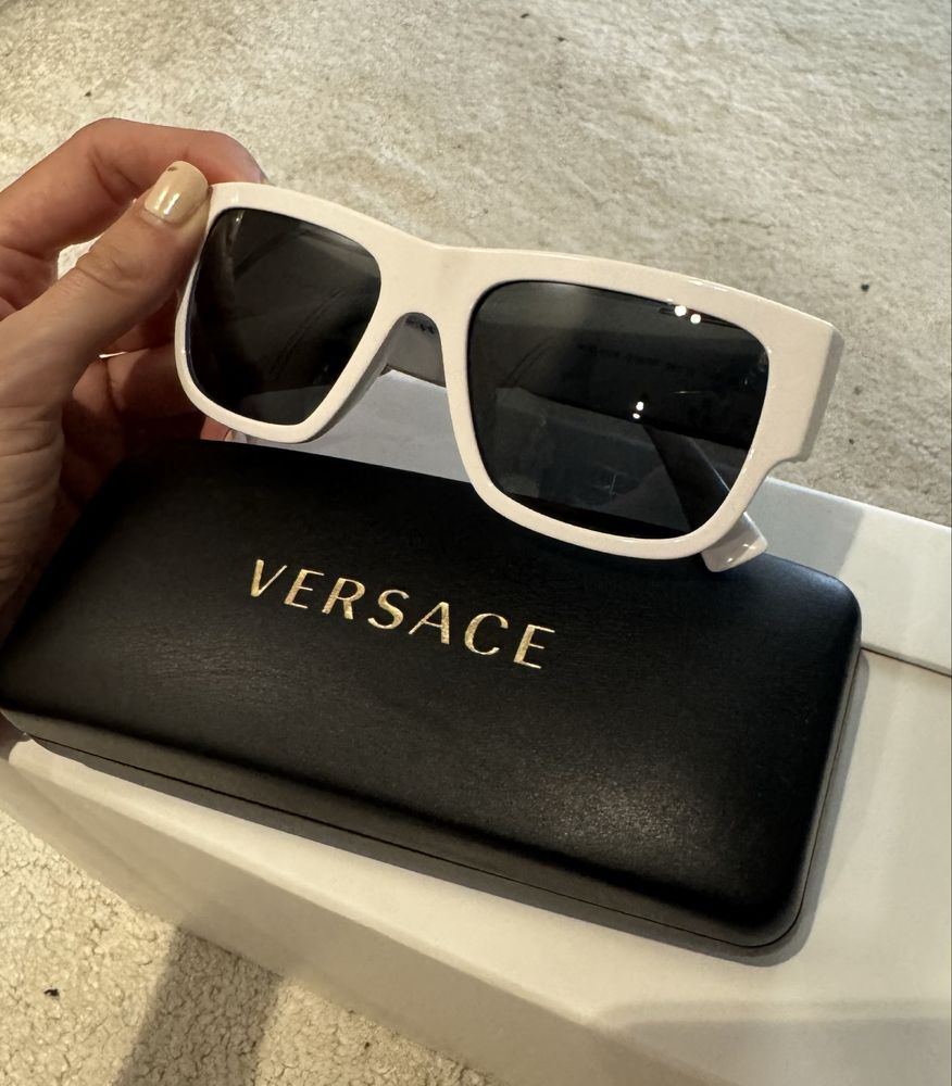 Нови бели очила Versace