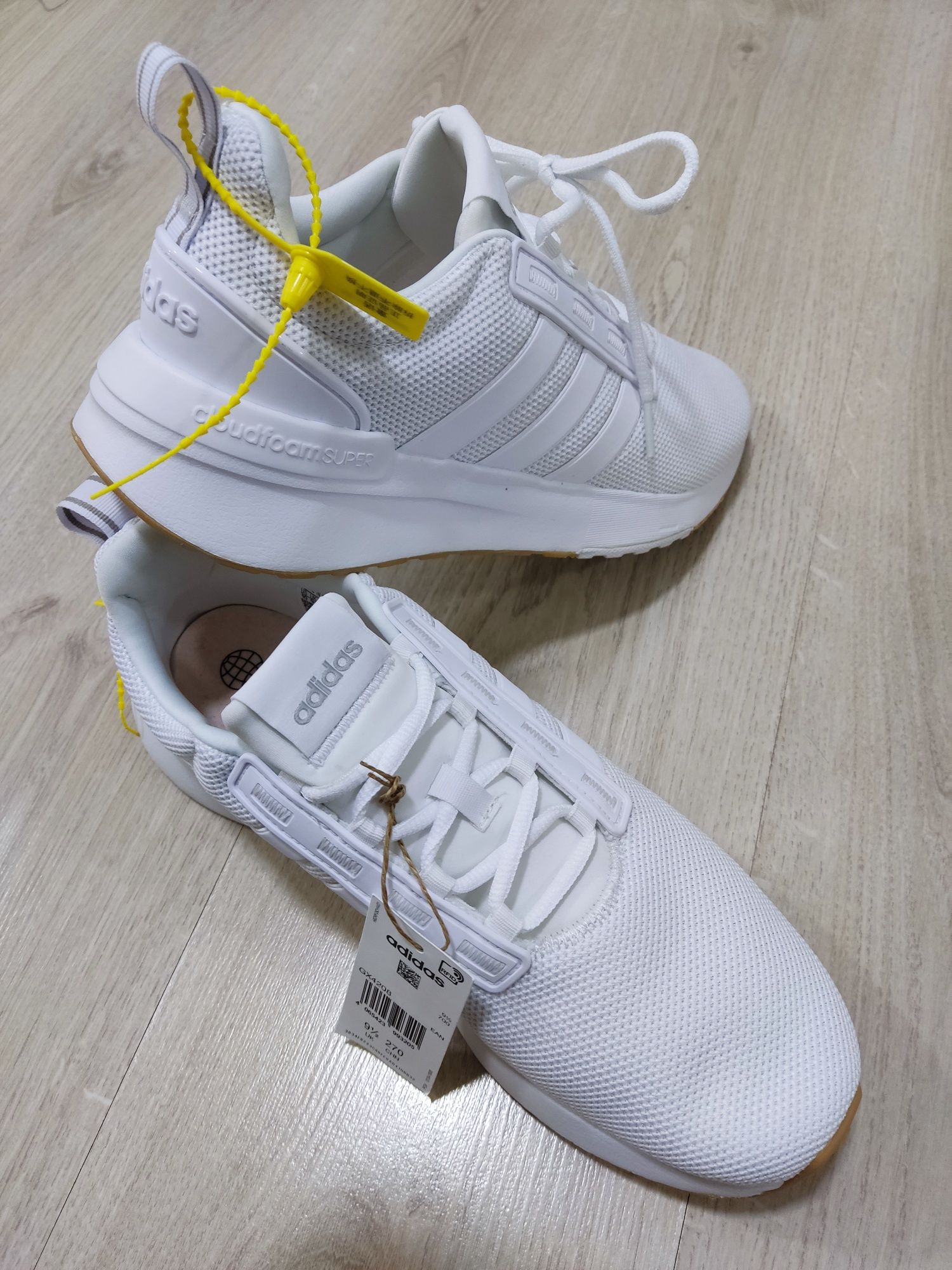 Кроссовки Adidas