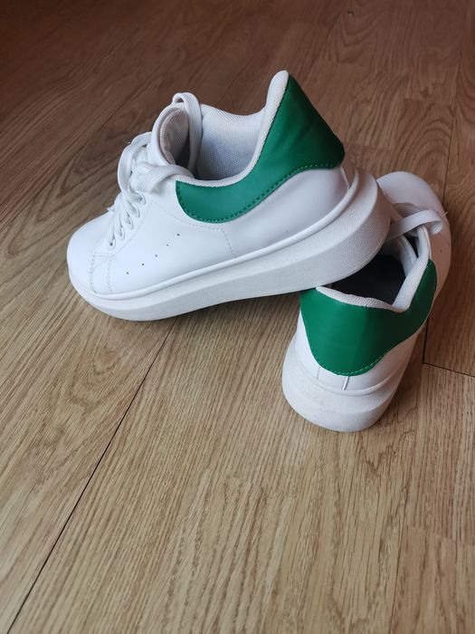 Adidas Cropp, adidas alb