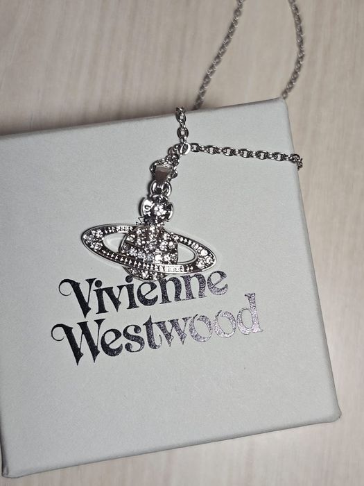 Vivienne Westwood Lănțișor Argintiu cu pietricele saturn