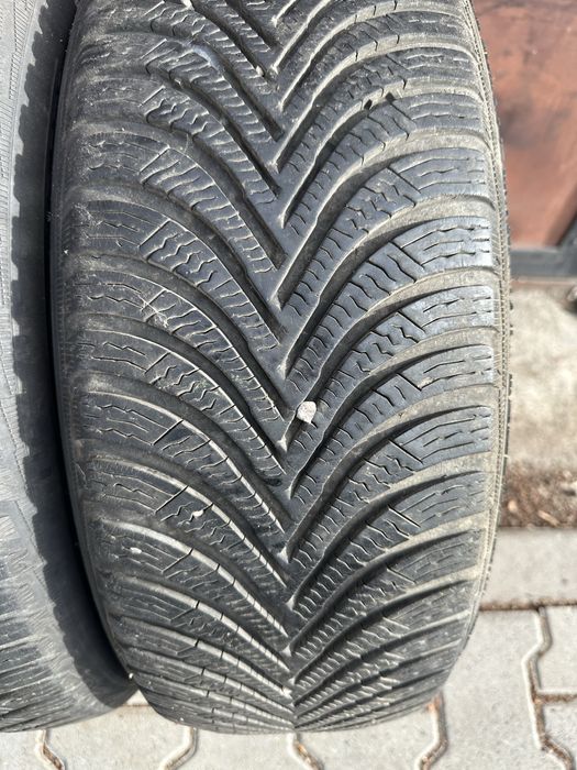 Cauciucuri iarna Michelin 205 60 16 6mm la 100 ron buc