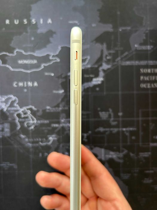 Iphone 8 plus ***неразличим от нов*** +++ протектори и кейсове +++