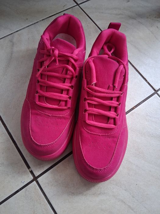 Adidasi dama 42 roz fucsia