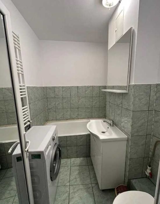 Дава се под наем Двустаен апартамент в Пловдив, Беломорски - 60 кв.м за 255 € - Снимка #1