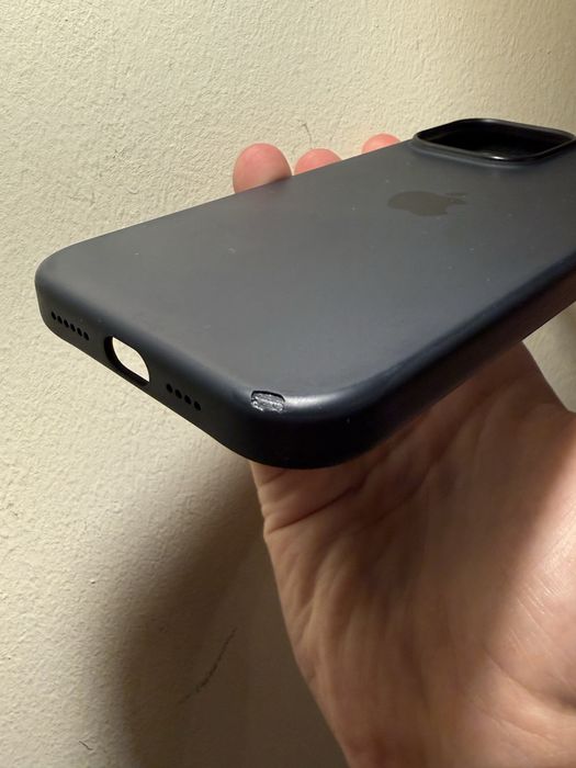 Husa originala Apple din silicon cu MagSafe - iPhone 16 Pro Max