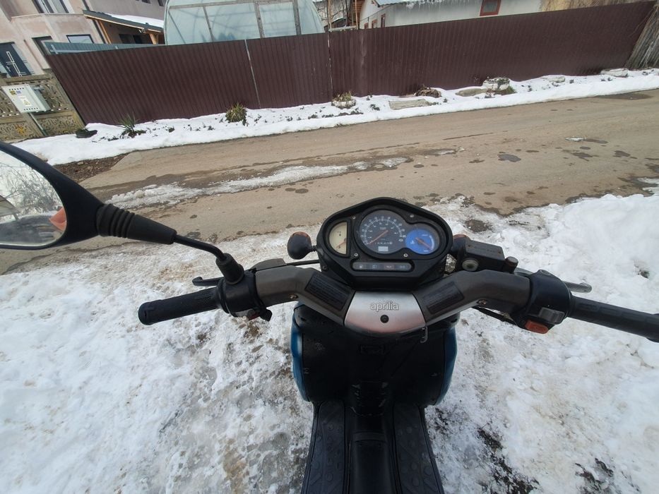 Vand Aprillia raly