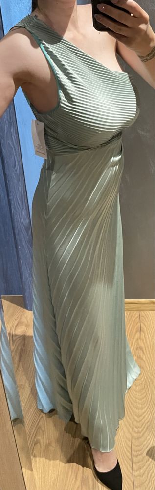 Официална зелена рокля