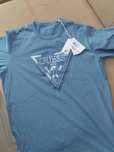Продавам тениска Guess.Нова,с етикет