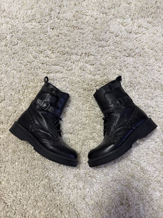 Ghete negre no brand