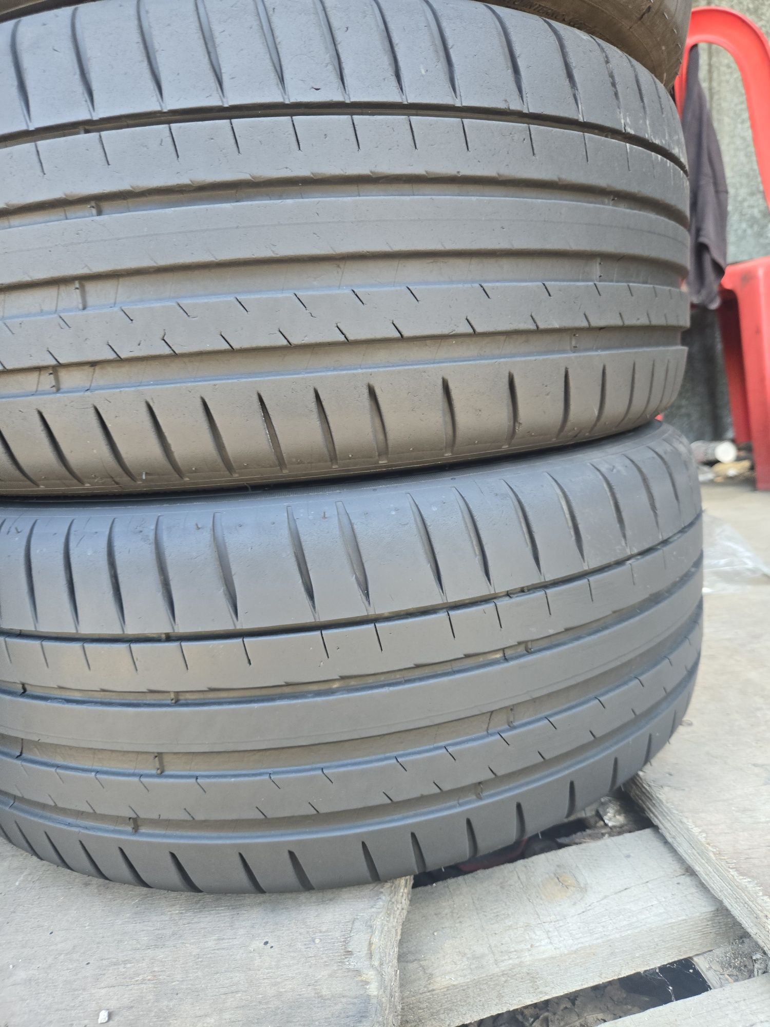 4бр. 225 45 17 Michelin летни.