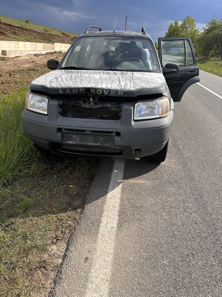 Dezmembrez land Rover freelander