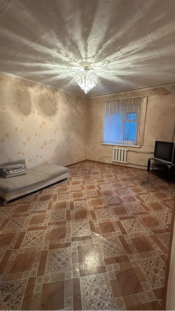 Сдается 3 х комнатная квартира, полублагоустроенная
