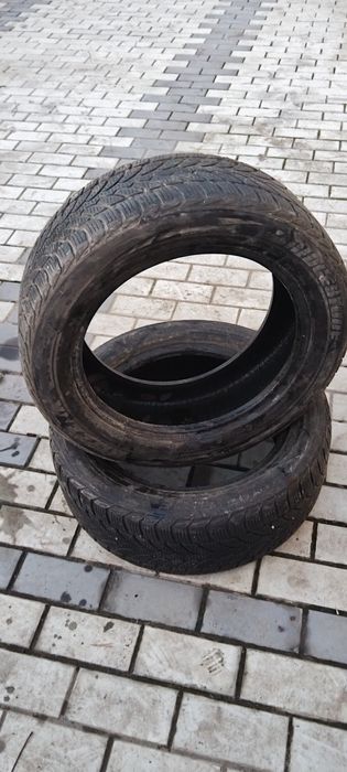 Vand 2 anvelope de vara 150/lei/buc  si 2 de iarna 50/lei/buc