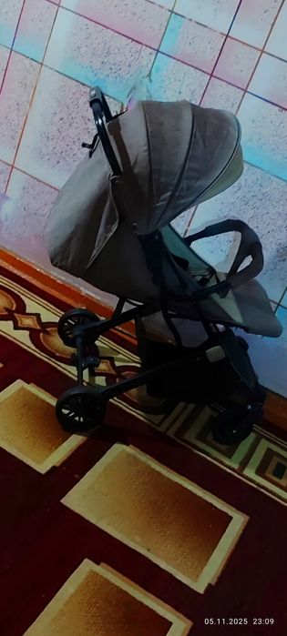 Коляска чемодан лёгкая