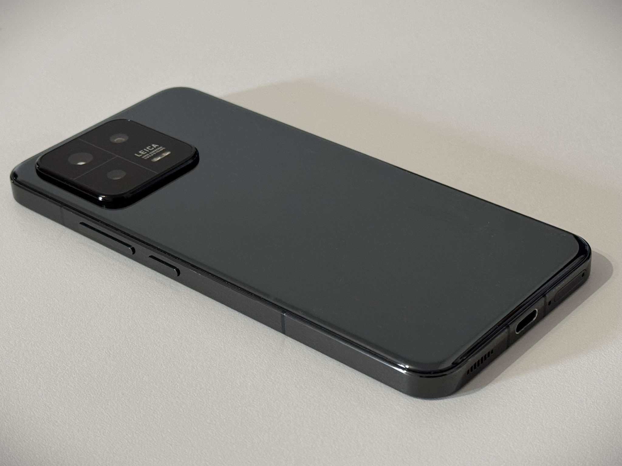 Бартер! Xiaomi 13 256/12GB Black (Черен)