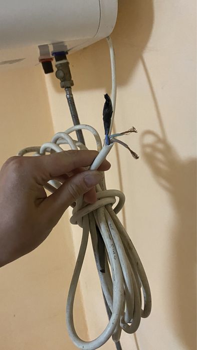 Аристон в рабочем состояний звоните заберите