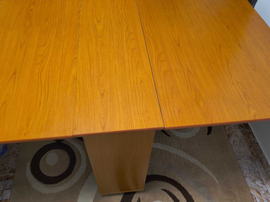 Vând masa extensibila