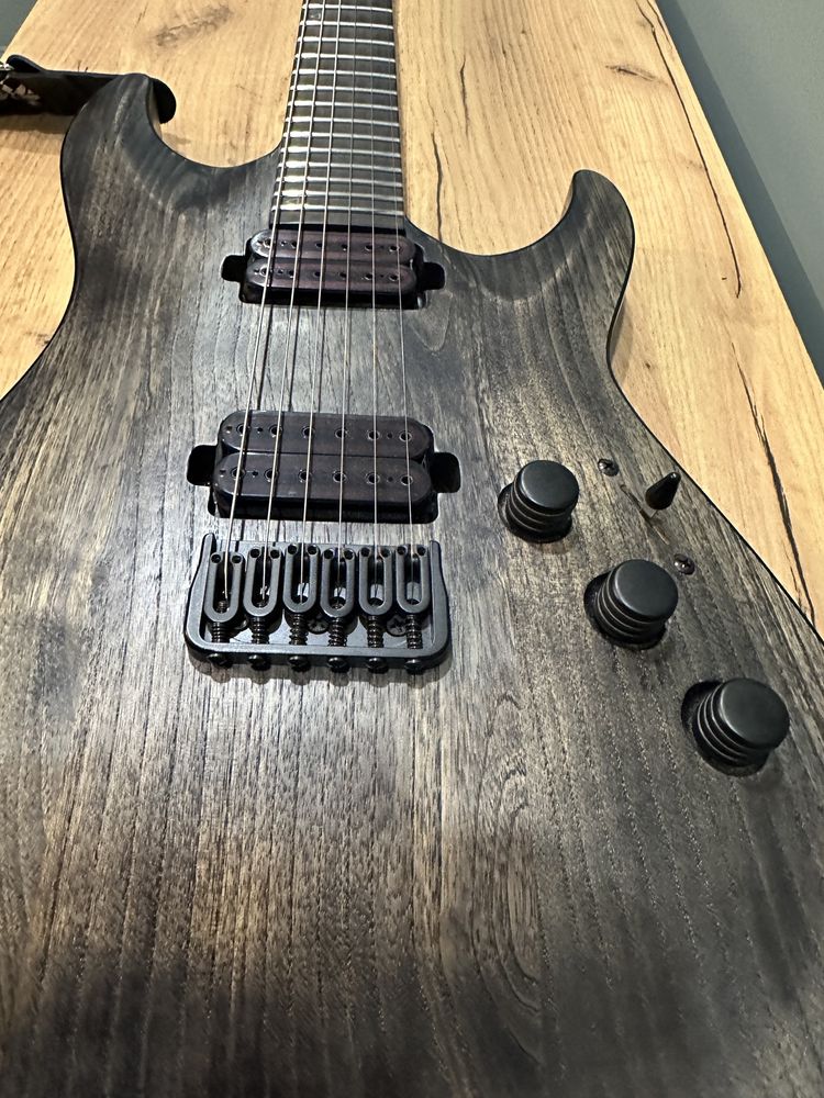 Электрогитара Schecter Apocalypse