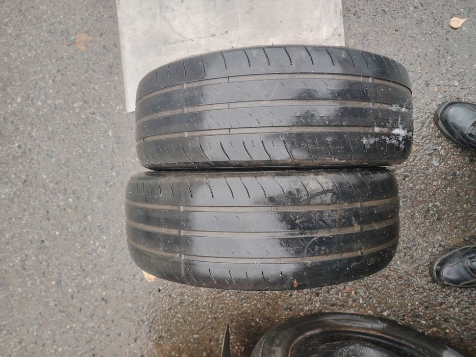 Продам две летние резины на 185 65р15 в хорошем состоянии